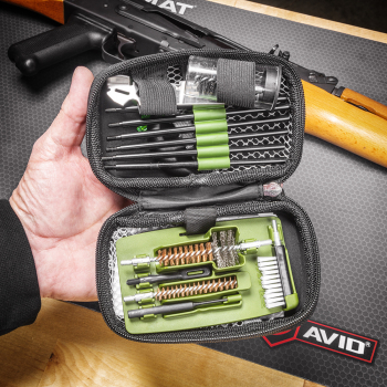 Real Avid - Zestaw do czyszczenia broni Gun Boss® - AK47 - platforma AK - 16 elementów - AVGCKAK47